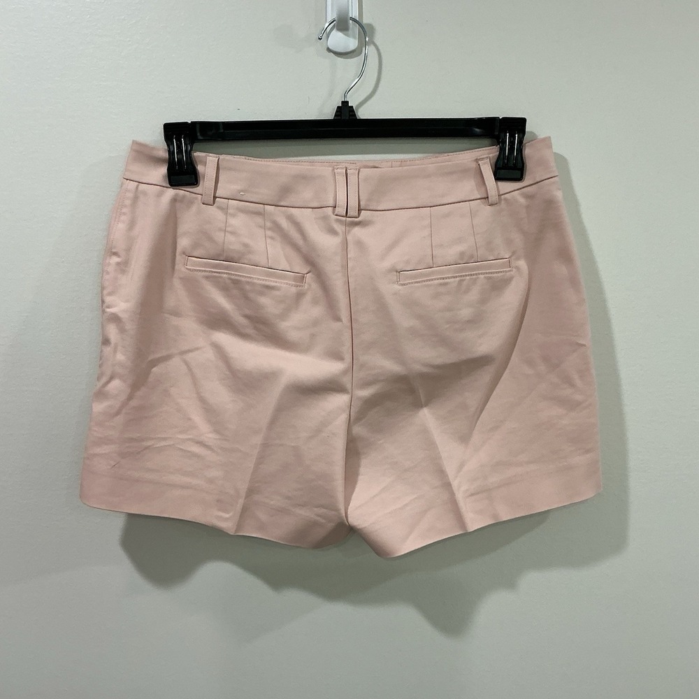 White House Black Market The 5" Short Classic Tailored Womens Pale Pink Size 12P - Picture 2 of 6